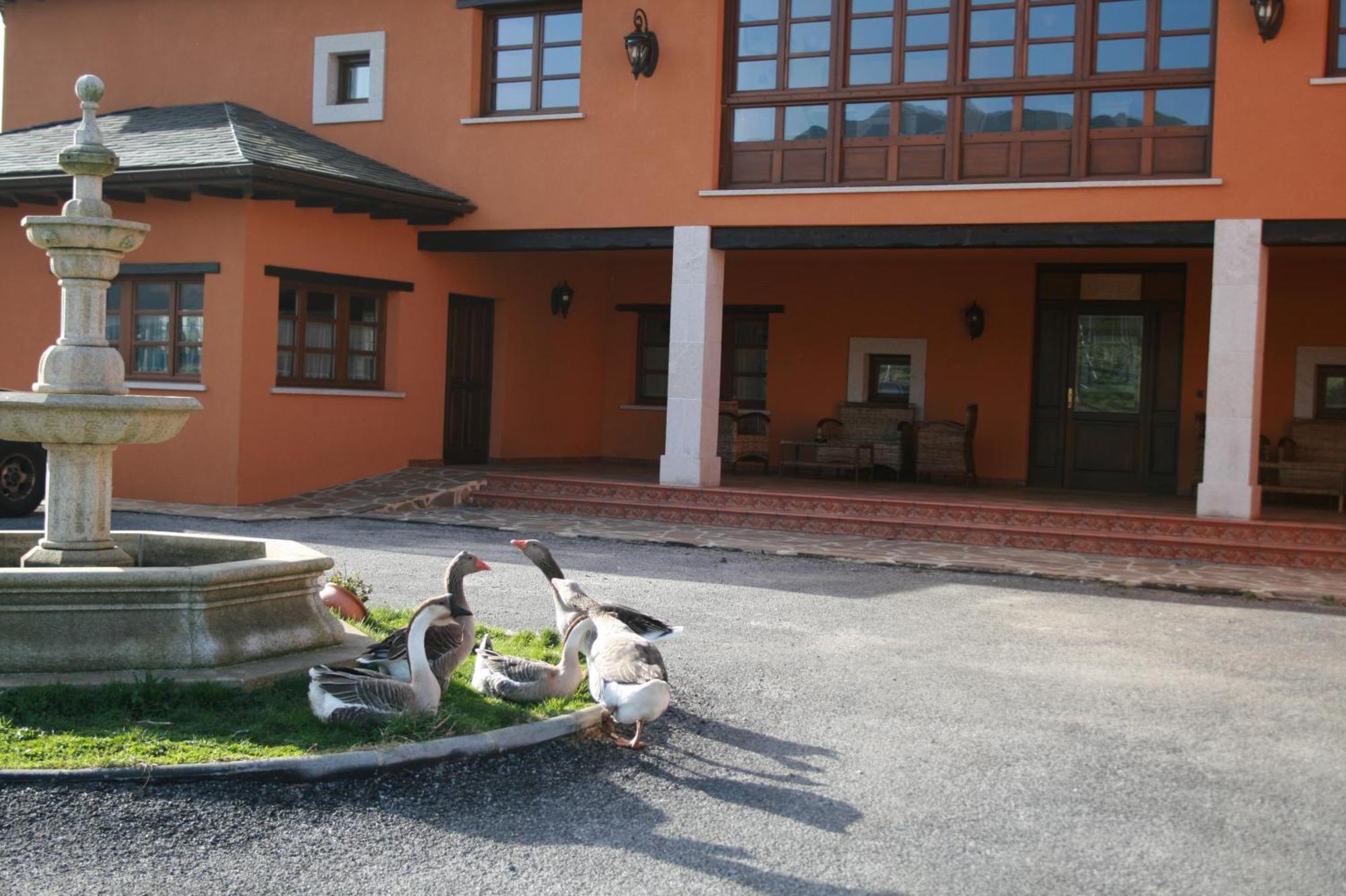 Hotel Rural Yeguada Albeitar Villayón エクステリア 写真