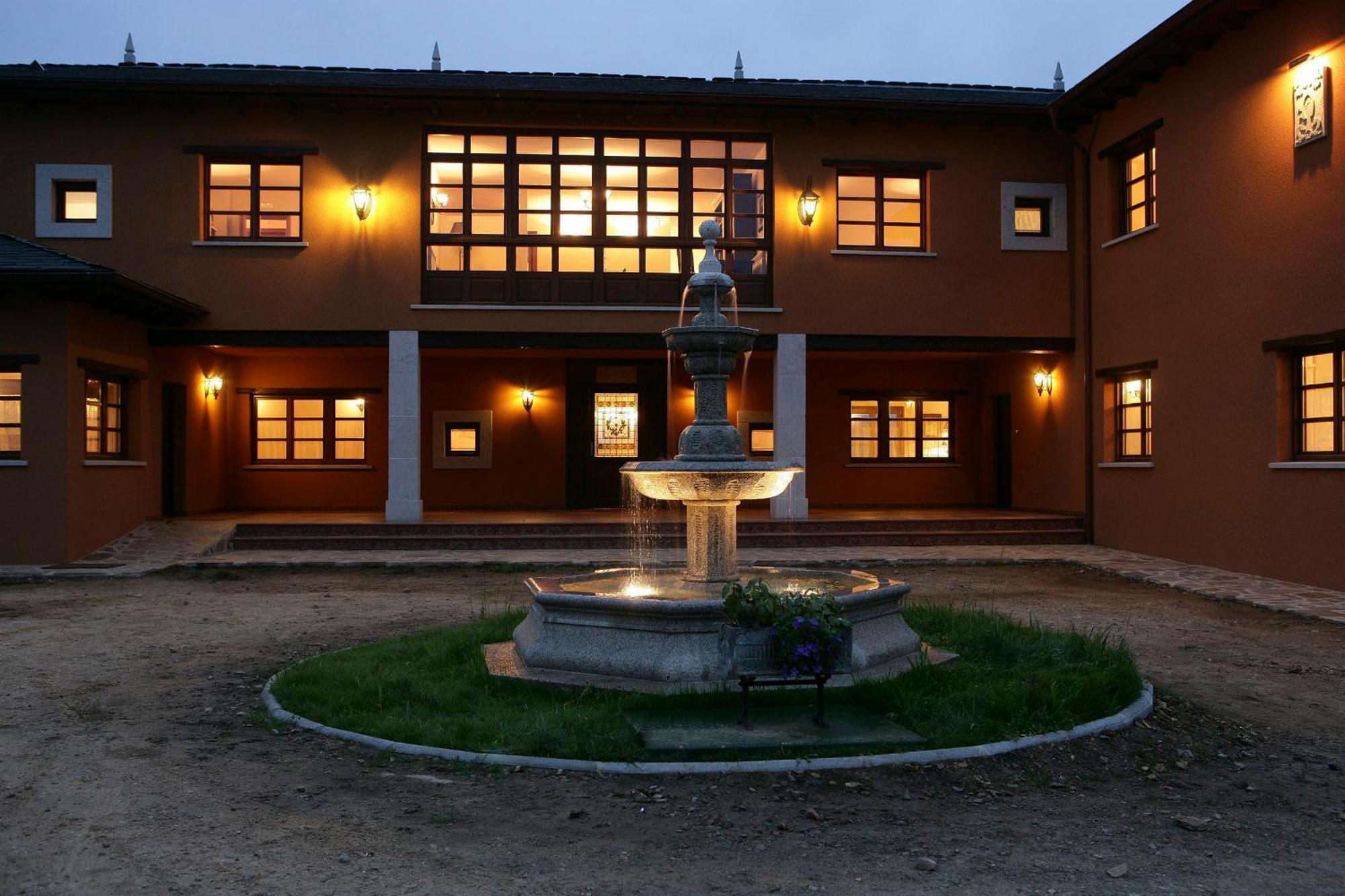 Hotel Rural Yeguada Albeitar Villayón エクステリア 写真
